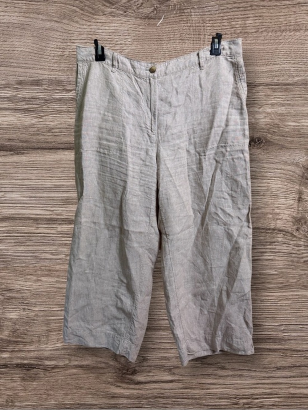 J Jill love linen Capri pants. Large tan.